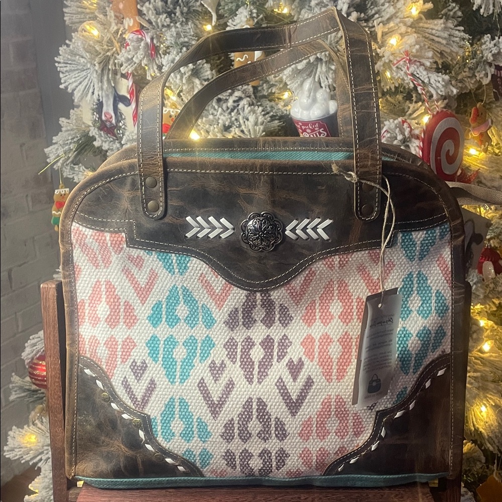 Chic Multicolor Tote Bag with Brown Accents